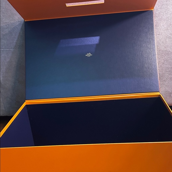 Hermes Orange Storage Box - Picture 3 of 7